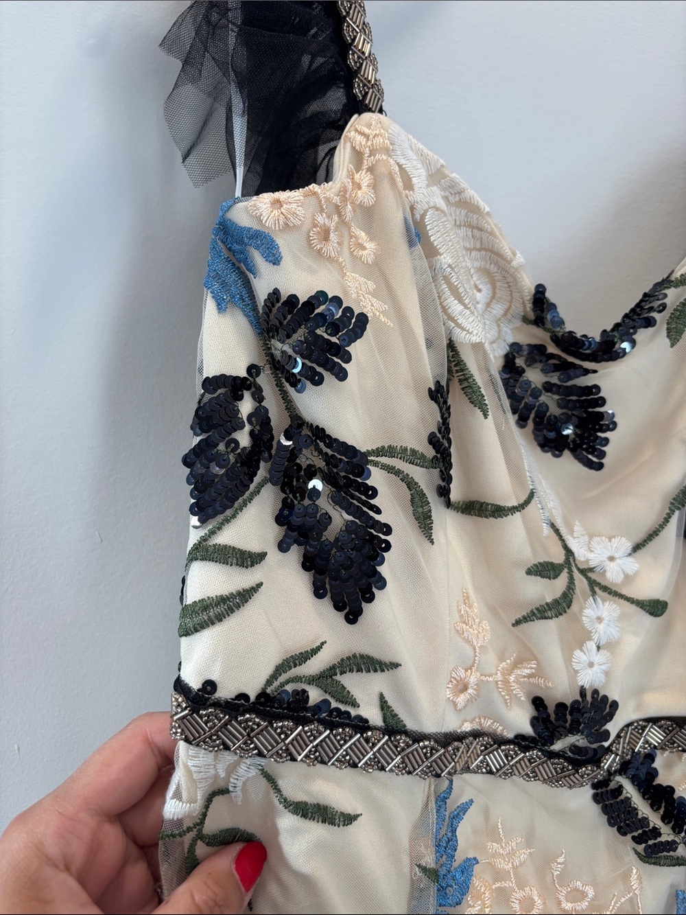 Lulus Show Stopper Embroidered Sequin Bodycon Midi Dress Cream Blue M - Picture 7 of 12